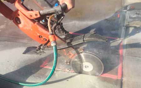 cut-n-break-concrete-sawing-small.jpg