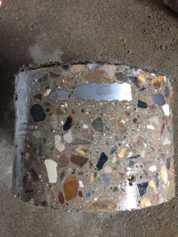 просверлить отверстие под канализацию 