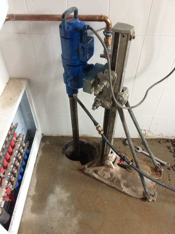 отверстие в плите перекрытия под канализацию