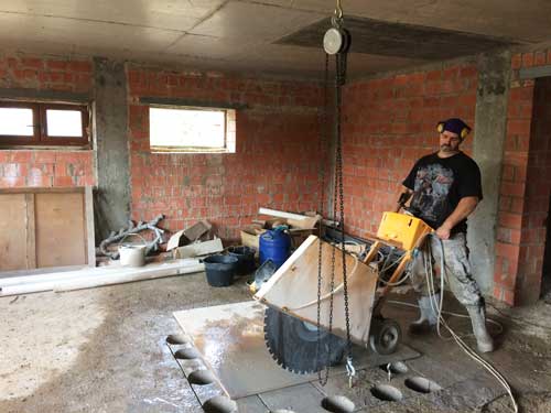 Алмазная резка проёма в перекрытии