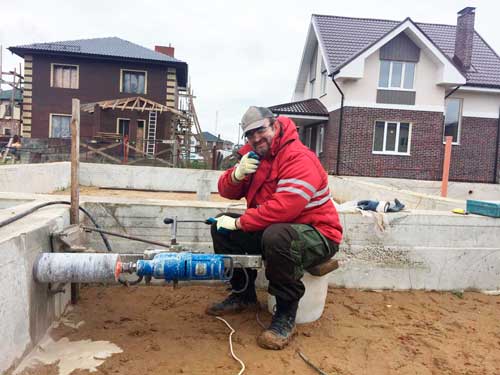 Алмазное бурение фундамента фото